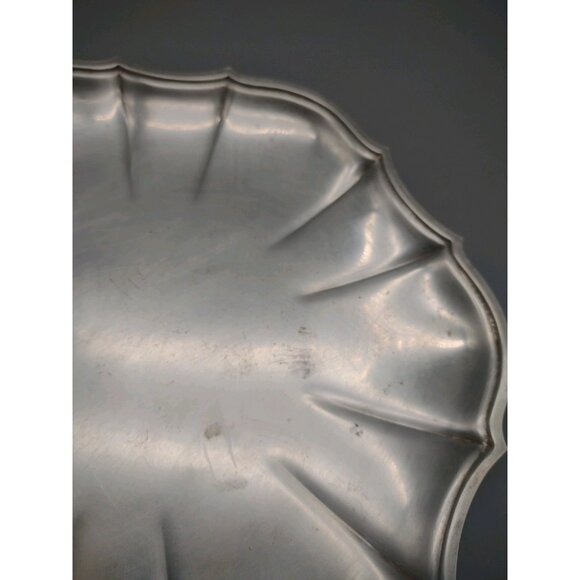 Vintage Chippendale Silver Plate Serving or Trinket Tray, Scallop Edge, 10.75" - Picture 16 of 17
